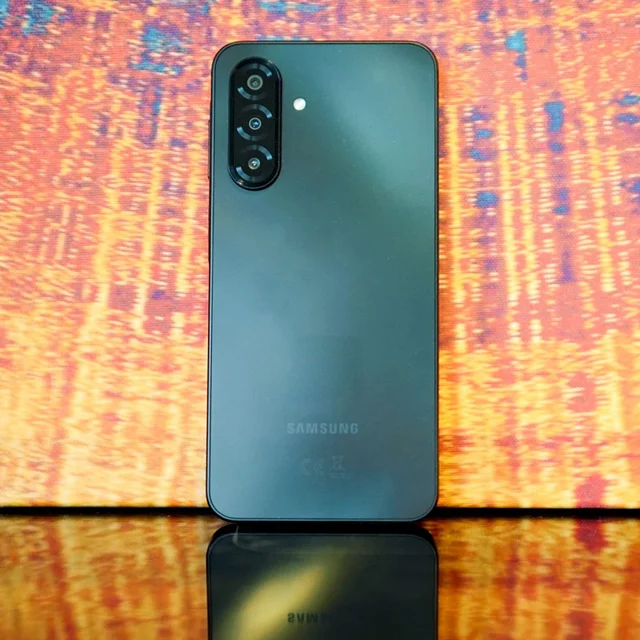 گوشی موبایل سامسونگ مدل Galaxy A17 4G دو سیم کارت ظرفیت 128 گیگابایت و رم 6 گیگابایت 101650572