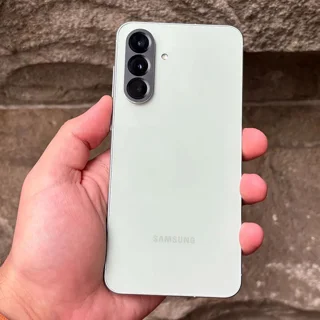 گوشی موبایل سامسونگ مدل Galaxy A56 دو سیم کارت ظرفیت 256 گیگابایت و رم 12 گیگابایت - ویتنا 101650466